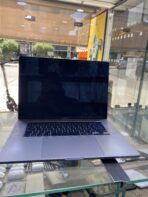 macbook pro i7 2019 16G ram 500G 16''